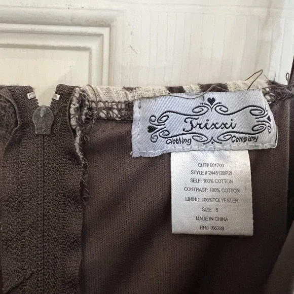 DRESSES - Picture 2 of 2